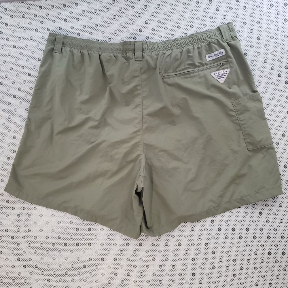 Columbia Mens 2XL Green Olive PFG Omni-Shade Performance Gear Fishing Shorts